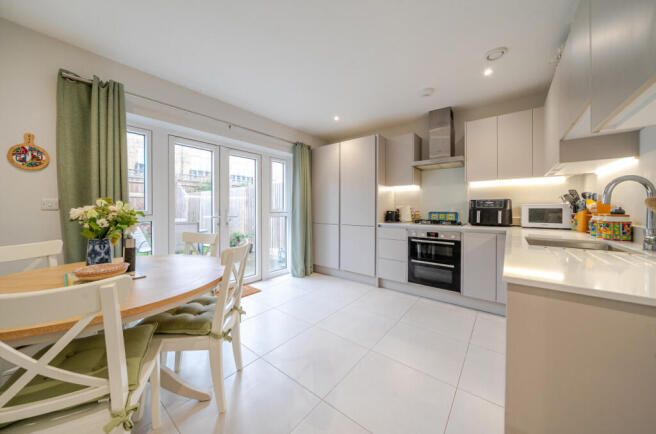 1354130-9-68ca8e2...