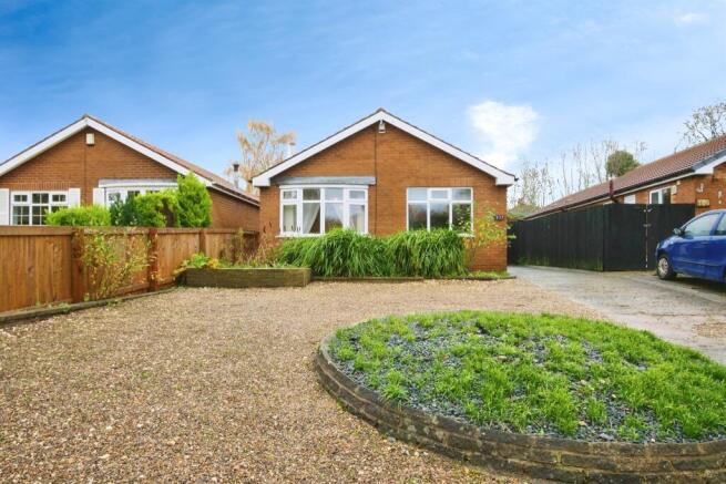 2 bed Detached Bungalow for sale Image 11
