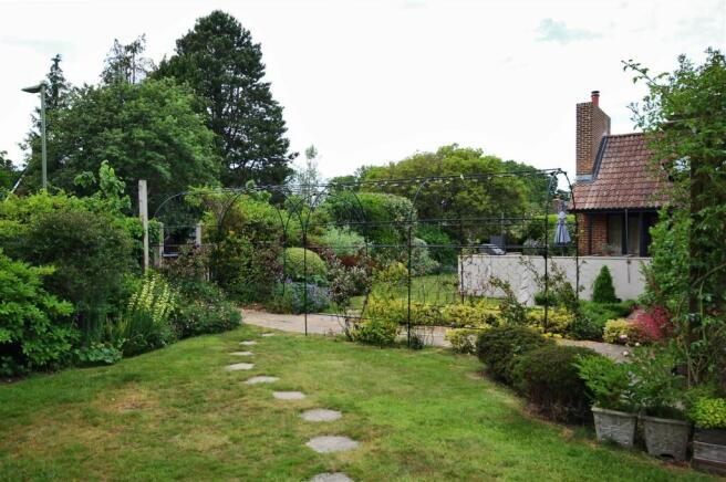 Garden 4.jpg