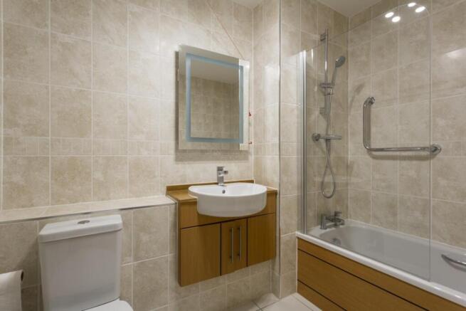 2 bed Retirement Property for sale Image 6