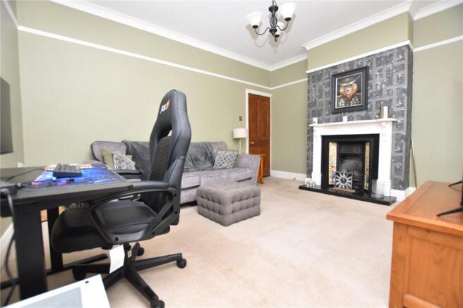 3 bed Semi-Detached for sale Image 12