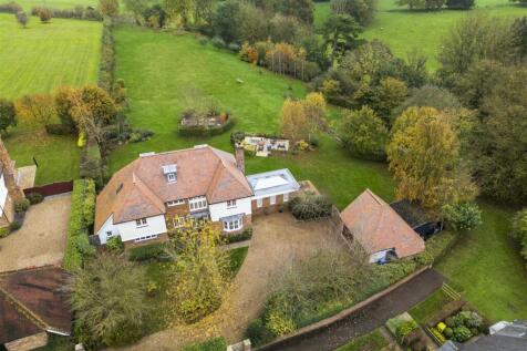 St Pauls Court, Lynsted