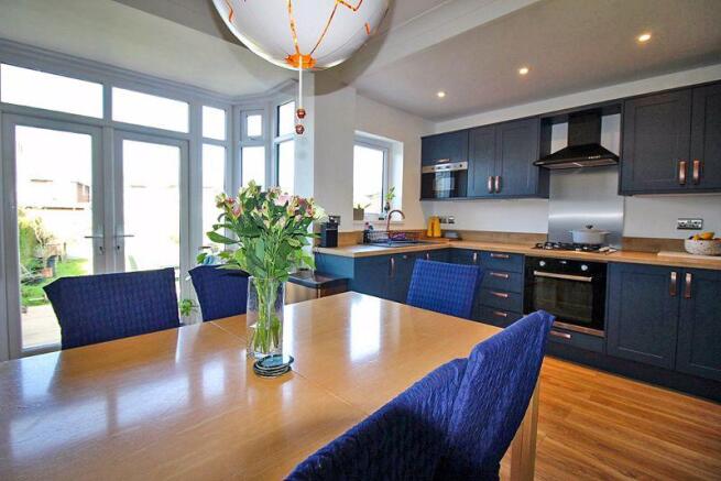 KITCHEN/DINER