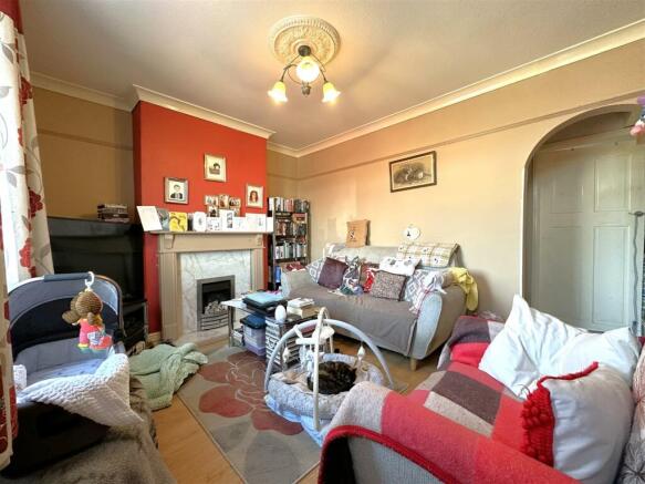 Lounge 122