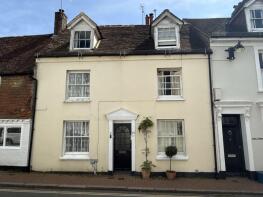 2, Churchyard Cottages, Church Street, Haywards Heath RH17 5JZ