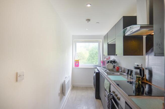 2 bed Flat for sale Image 4