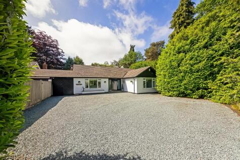 Burntwood Lane, Caterham