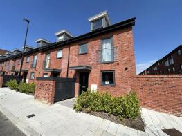 157, John Thornycroft Road, Southampton SO19 9XL
