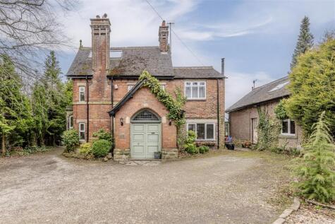 Leek Road, Longsdon, Staffordshire, ST9 9QF