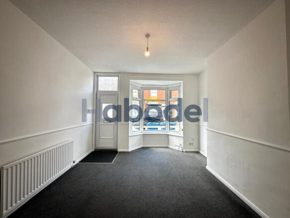2 bed Terraced to rent Image 4