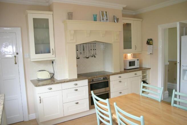 Kitchen pic 2