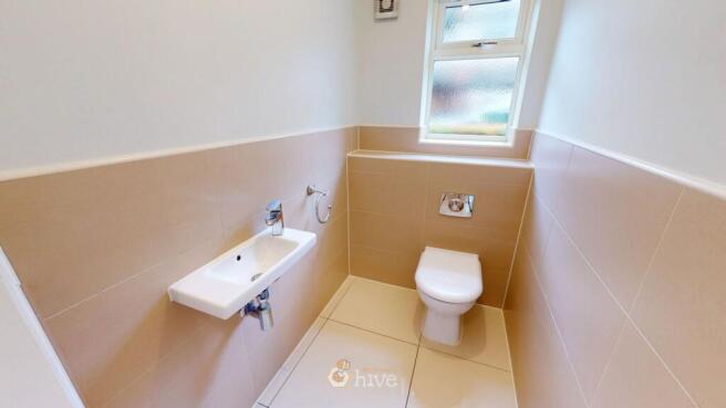 4 bed Detached for sale Image 11