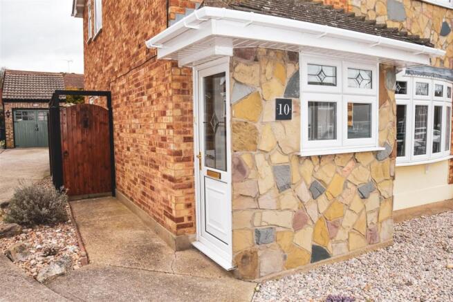 002-FrontDoor.jpg