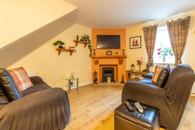 Living Room/Kitch...