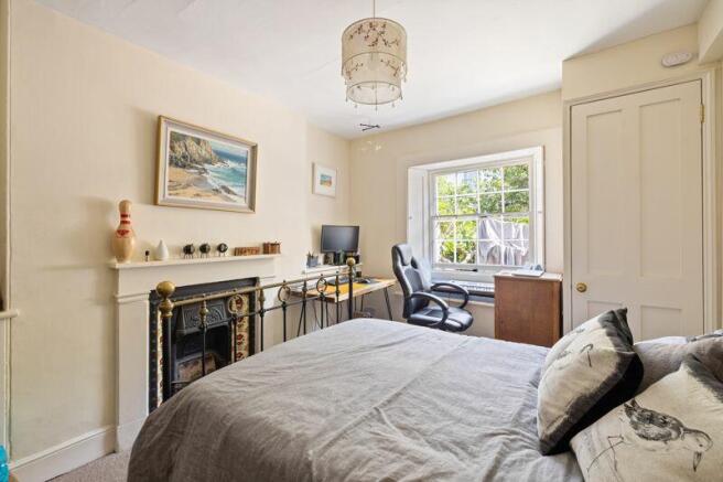Lower Ground Floor bedroom 