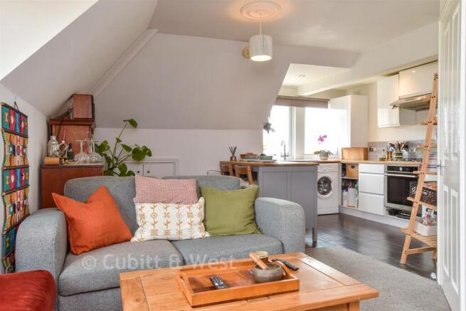 Lounge/ Kitchen