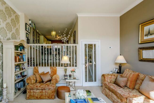 8468372-interior09-800.jpg