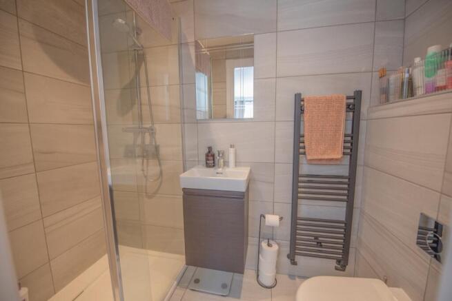 3 bed Semi-Detached for sale Image 8