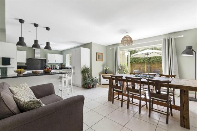 Kitchen/Dining