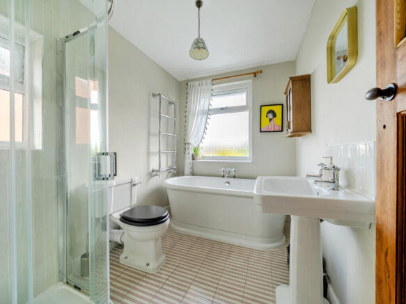 3 bed Semi-Detached for sale Image 10