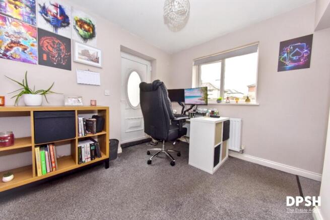 3 bed Terraced for sale Image 7