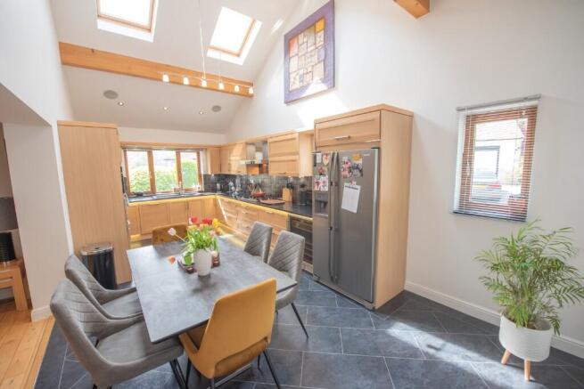 The Oaks, Bent Lane, Sutton-in-Craven BD20 7AL photo 4