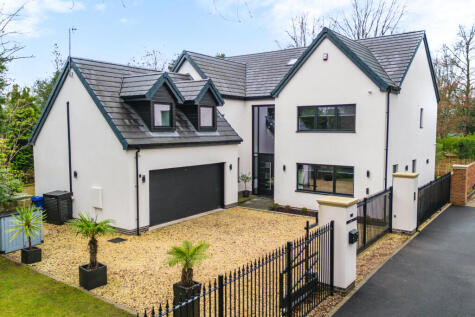 The Whitehouse, Whin Hill Road, Bessacar, Doncaster DN4