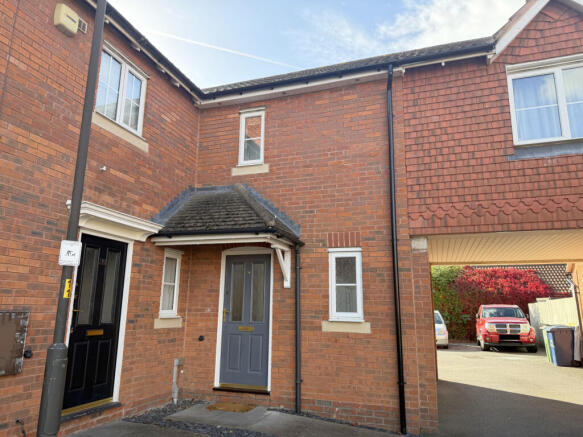 2 Bedroom End Terrace for Rent