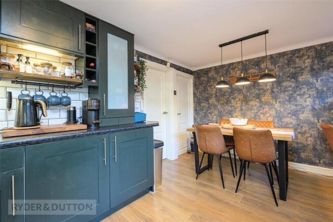 3 bed Terraced for sale Image 6