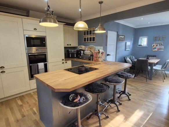 Kitchen/Family Room