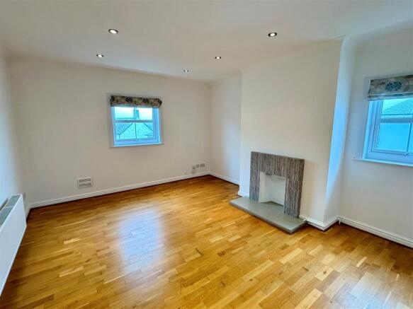 3 Bezant Place Lounge