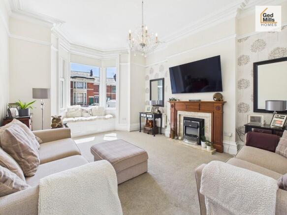 CAM04261G0-PR0064...