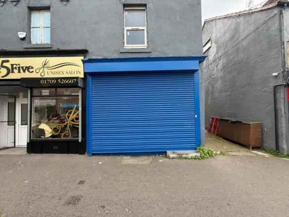 2 bed End of Terrace to rent Image 9