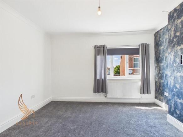 2 bed Terraced for sale Image 12