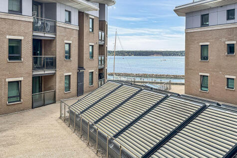 Dolphin Quays, The Quay