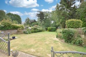 11, Woodroyd Gardens, Horley RH6 7LP