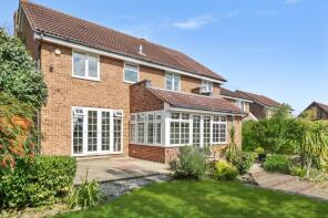 3, Stewart Close, Chislehurst BR7 6TE