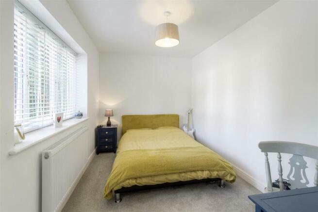 7a Oakfield Gardens , Atherstone