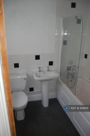 Bath/Shower Room
