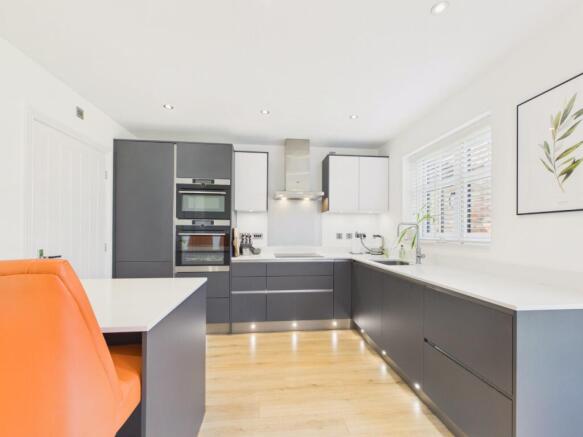 3 bed Detached for sale Image 11