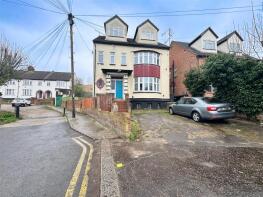 Flat 4, 11, Toledo Road, Southend-on-sea SS1 2DW