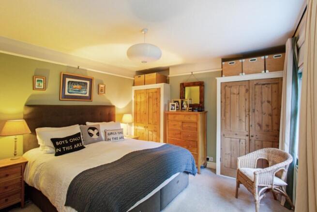 Airly House 28801...