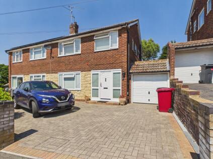 Elmstone Drive, Tilehurst, Reading, RG31