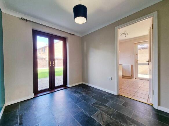 Dining Room: