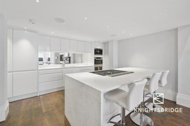 De Vere Gardens (1).jpg