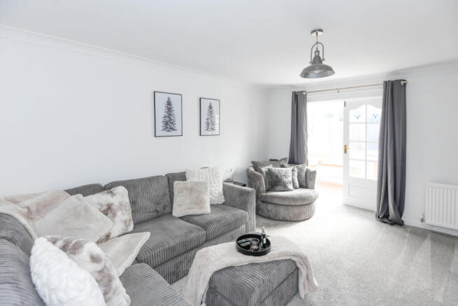 Shrewton Close, Trowbridge, Wiltshire photo 3