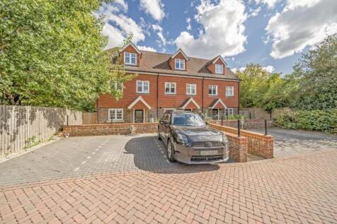 Cricketers Close, Bagshot, Surrey