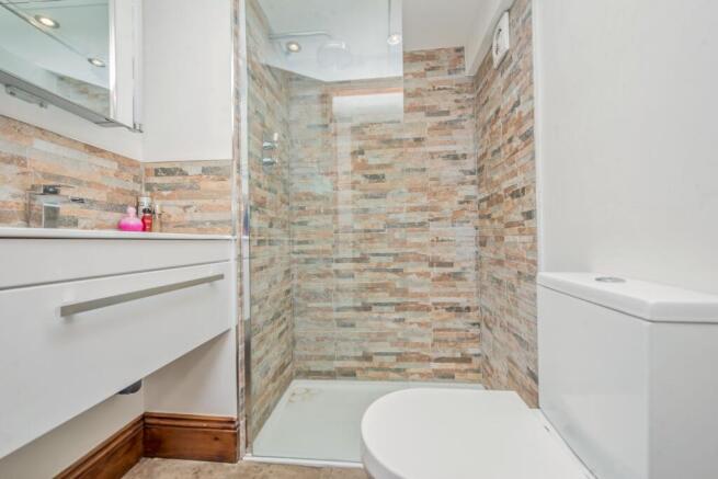 4 bed Cottage for sale Image 12