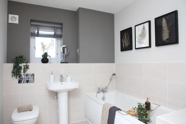 4 bed Detached for sale Image 7