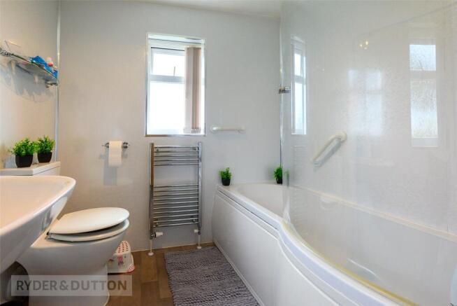 3 bed Semi-Detached for sale Image 12